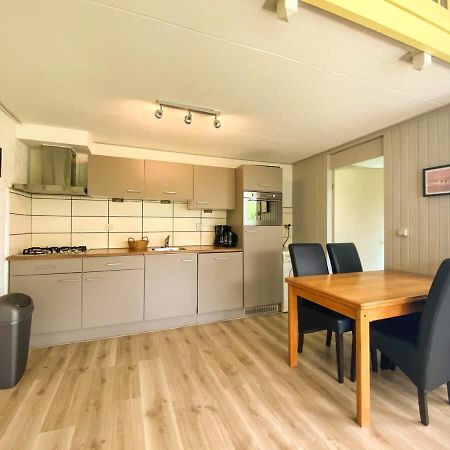 Comfortabele 4-persoons vakantiewoning - Duinroos 167 Breskens Buitenkant foto