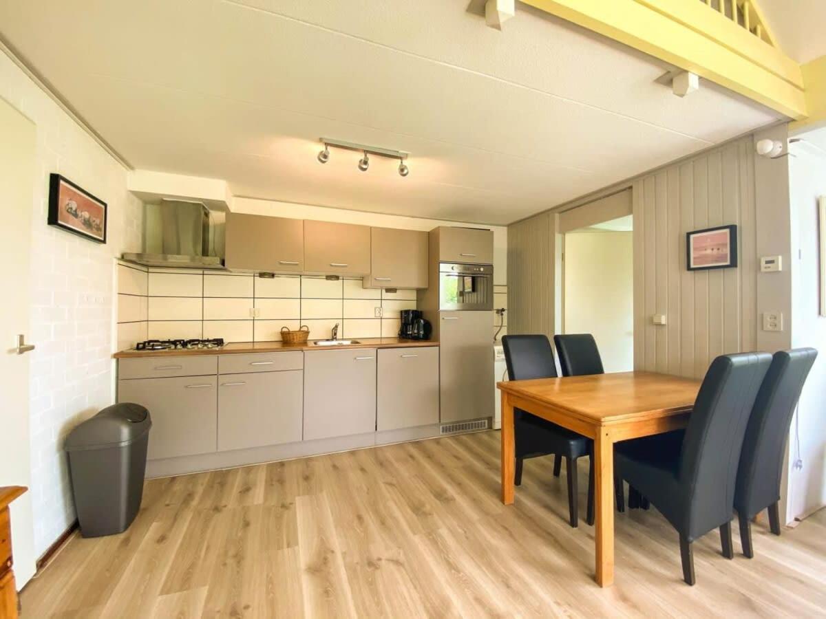 Comfortabele 4-persoons vakantiewoning - Duinroos 167 Breskens Buitenkant foto