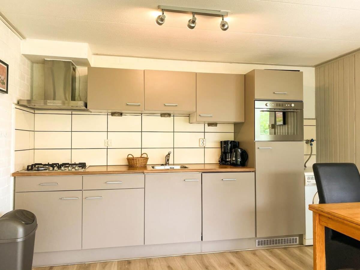 Comfortabele 4-persoons vakantiewoning - Duinroos 167 Breskens Buitenkant foto